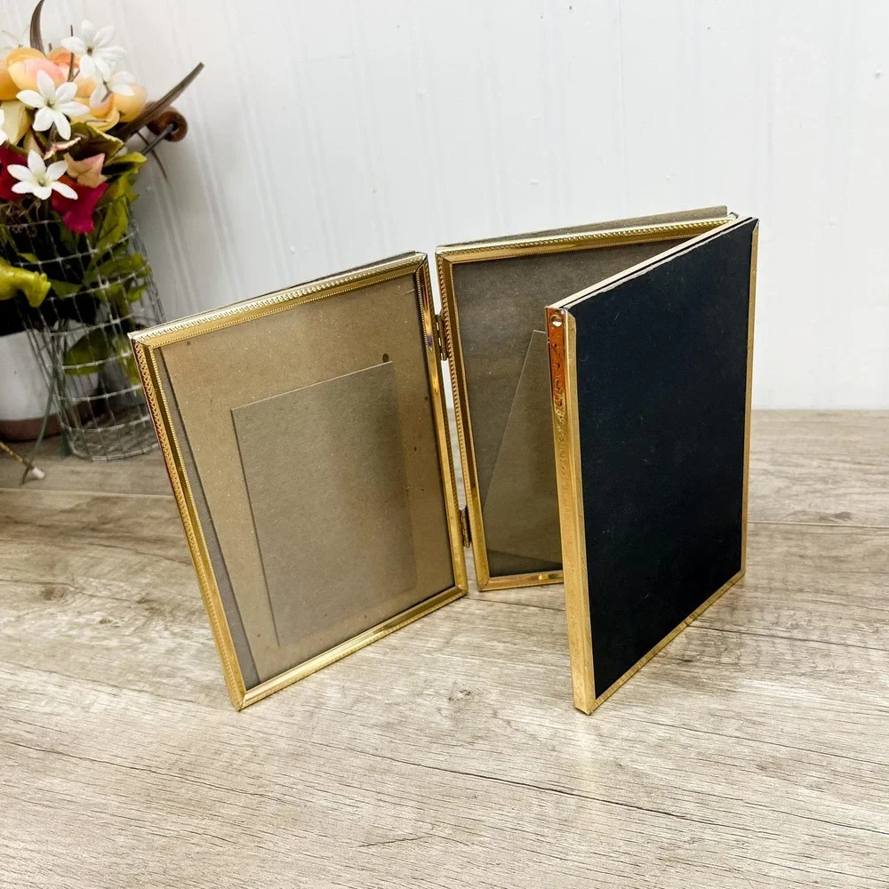 Foldable Brass MCM Photo Frame - Vintage 5x7 Inch